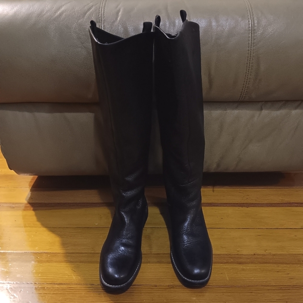 NWOT FRANCO SARTO BLACK SUPPLE LEATHER WIDE CALF BOOTS! 15 1/2 CIRCUMFERENCE